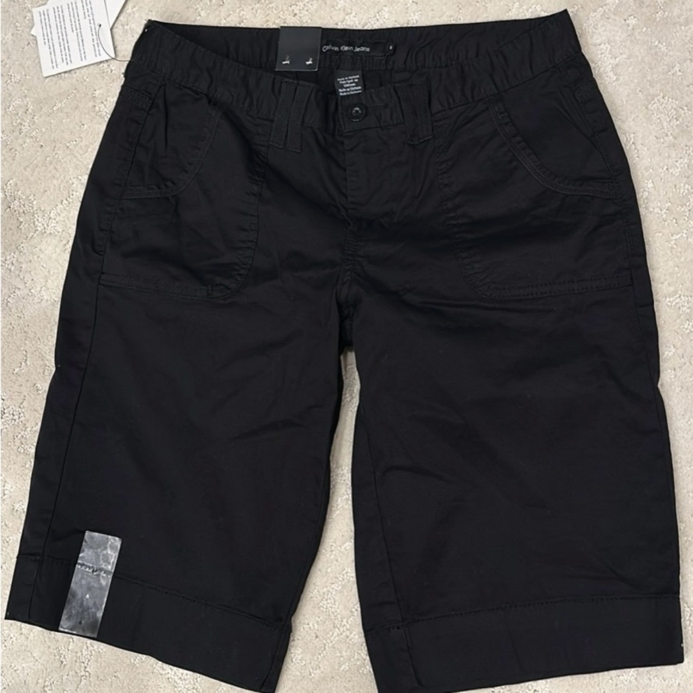 🌸Calvin Klein cargo shorts size 6 NWT